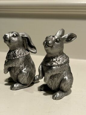 Vintage Arthur Court Bunny Salt and Pepper Set